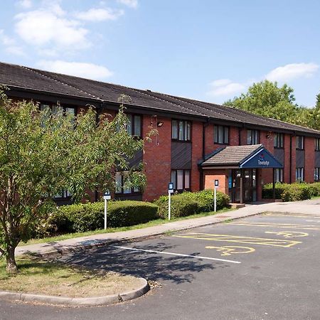 Travelodge Droitwich Bagian luar foto